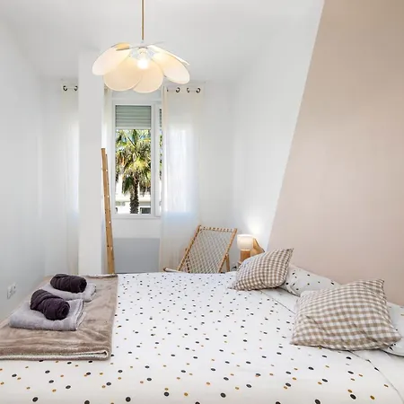 Renové - Wifi - 3 Min Gare - 15min Plages - Centre Appartamento *