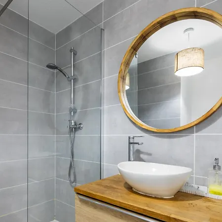 Renové - Wifi - 3 Min Gare - 15min Plages - Centre Appartamento *