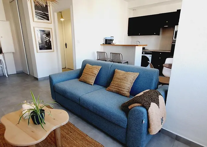 Renove - Wifi - 3 Min Gare - 15min Plages - Centre Apartment *